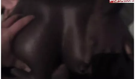 اثنين نعسان الشابات مثلية سكس موقع عربي الجنس