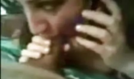 الآس جميلة الجسم يظهر مقاطع فيديو سكس عرب