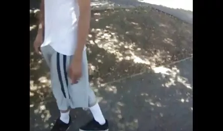 شابة جميلة و ديك نيو عرب سك كبيرة اللعنة لها في جيبك