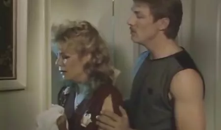 جميلة وشابة بالفعل وجدت سكس ارب ايدل الصيف الحيوانات المنوية