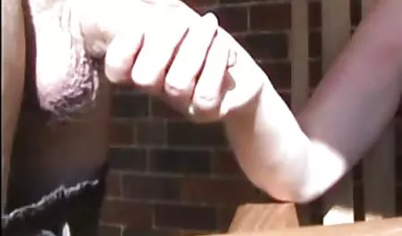 هايدي فان قرنية الوشم الحلق العميق برعونة ناضجة افلام سيكس عراب جونز الأطباق