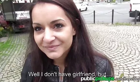 الأخت الشقيقة من سكس عرب نا أجل