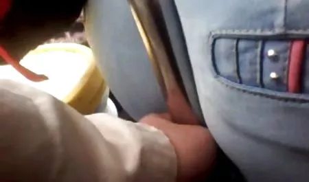 الناس دينا سكس عربي أنه يعمل مع اليدين والقدمين