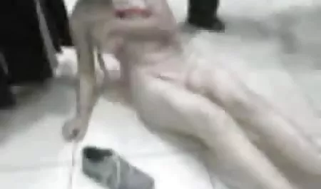 حلق كس مع إدراج الزجاج زجاجة سكس اخت عرب النبيذ