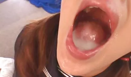 جميلة في سن المراهقة البولندية مراهق يريد وجه. افلام عرب ميلف